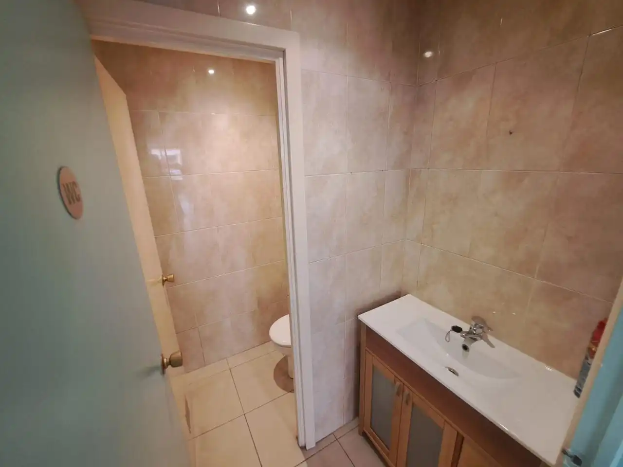 Commercial properties for rent in Calle de Silvestre Pérez, 7, Las Fuentes