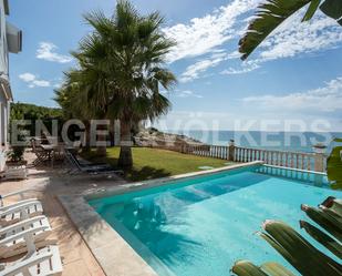 Piscina de Casa o xalet en venda en Vilanova i la Geltrú amb Piscina i Balcó