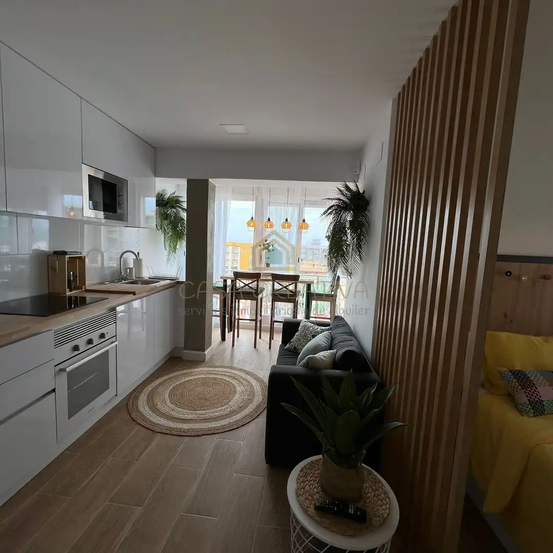 Sala de estar de Estudio en venta en Sueca con Aire acondicionado, Calefacción y Amueblado