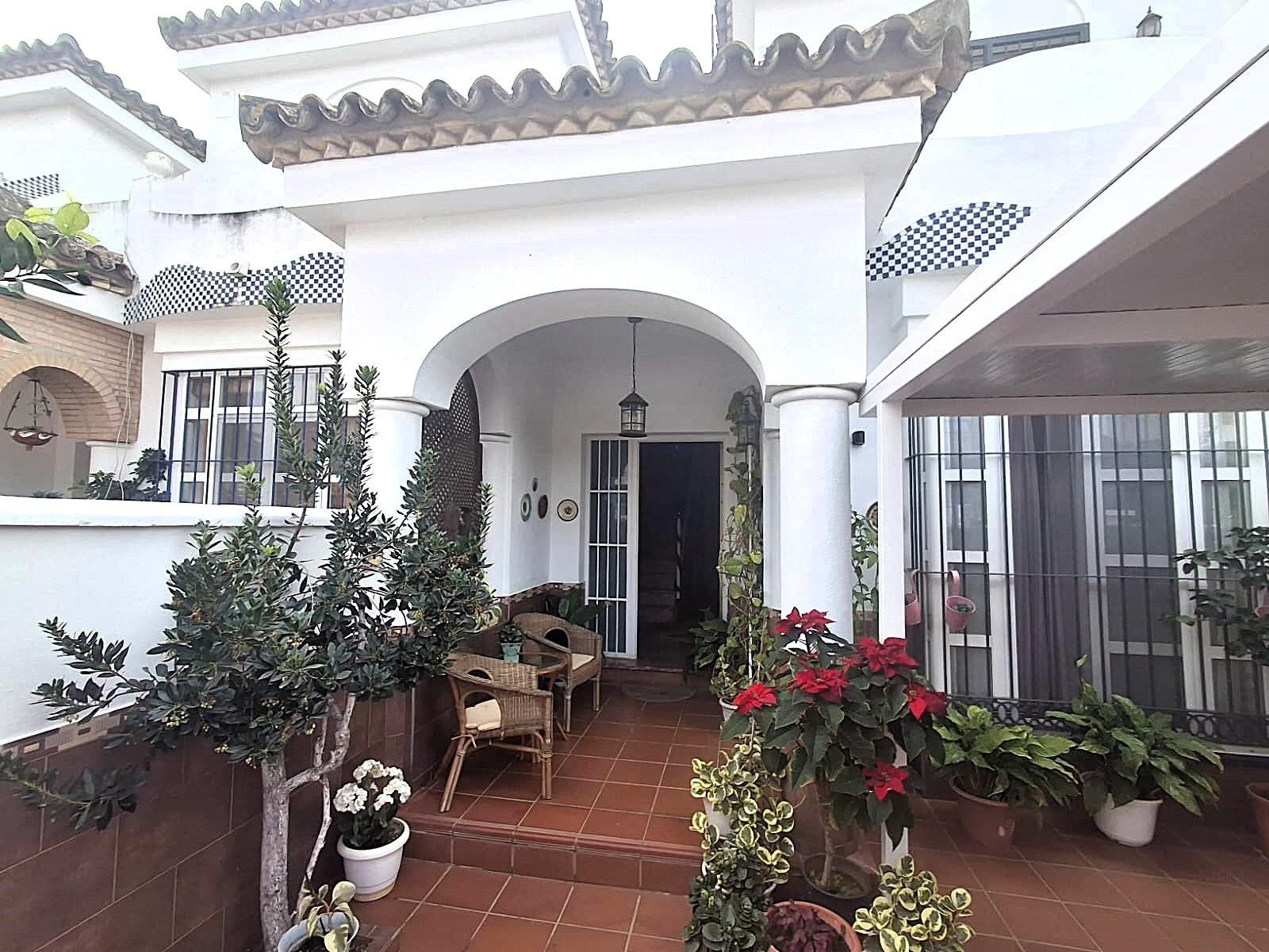 Casa adosada en venta en Chiclana de la Frontera con Aire acondicionado, Calefacción y Terraza
