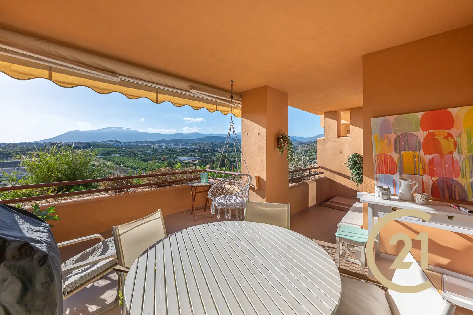 Apartament amb piscina en venda a Calle Islas Bermudas 13