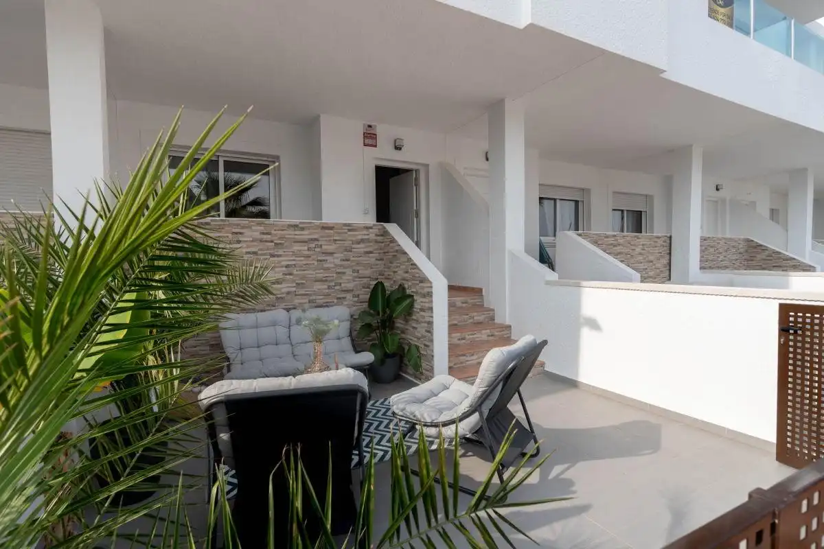 Casa aparellada amb terrassa en venda a Calle Teide, imagen 6