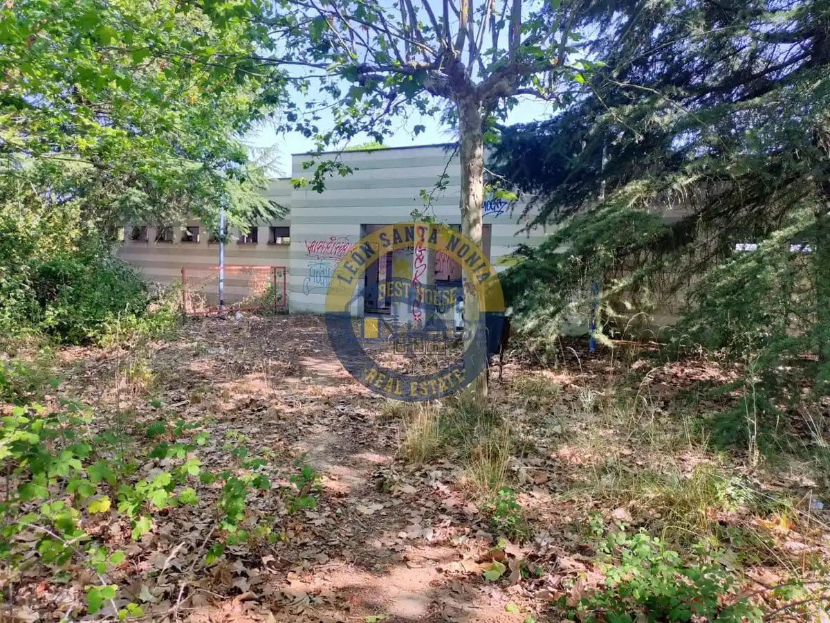 Local comercial en venda a Villaquilambre, imagen 3