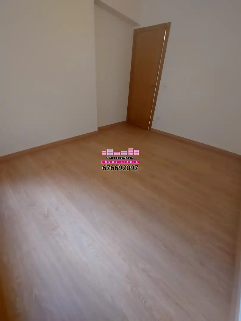 Piso de alquiler en Rúa de Jenaro de la Fuente, 50, Casablanca - Calvario