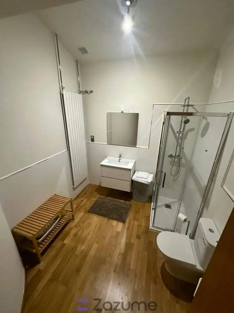 Baño de Piso de alquiler en Segovia con Calefacción, Parquet y Trastero