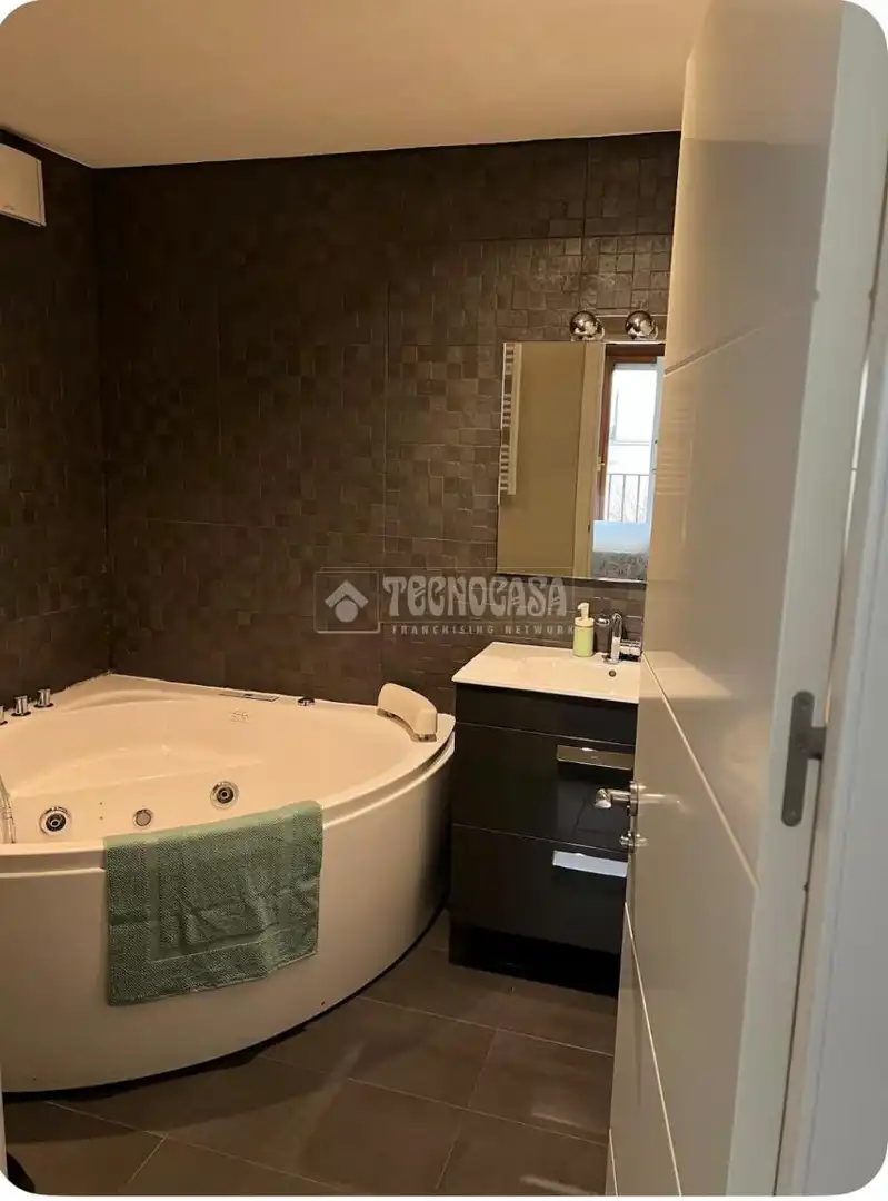 Baño de Piso de alquiler en Madrid con Balcón