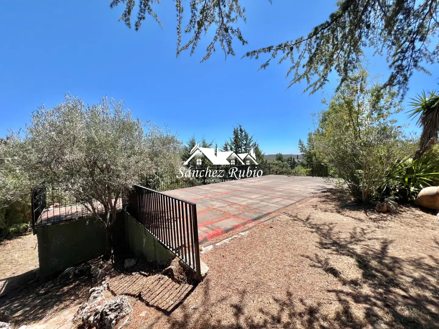 Houses for sale in Torrelodones  with Heating, Private garden and Parquet flooring