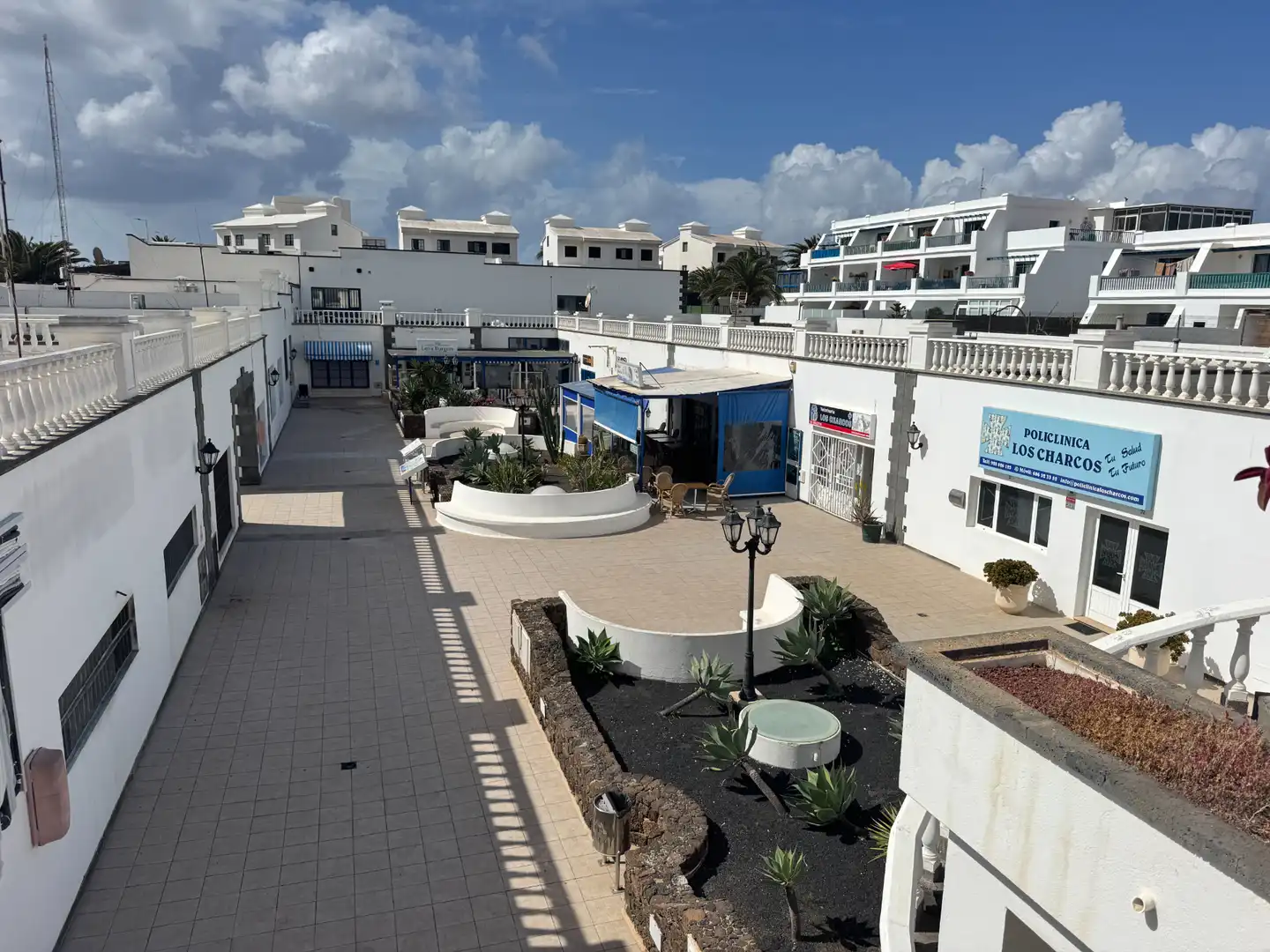 Außenansicht von Geschaftsraum zur Miete in Teguise mit Terrasse