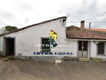 Vista exterior de Casa o xalet en venda en Carrascal del Obispo amb Moblat
