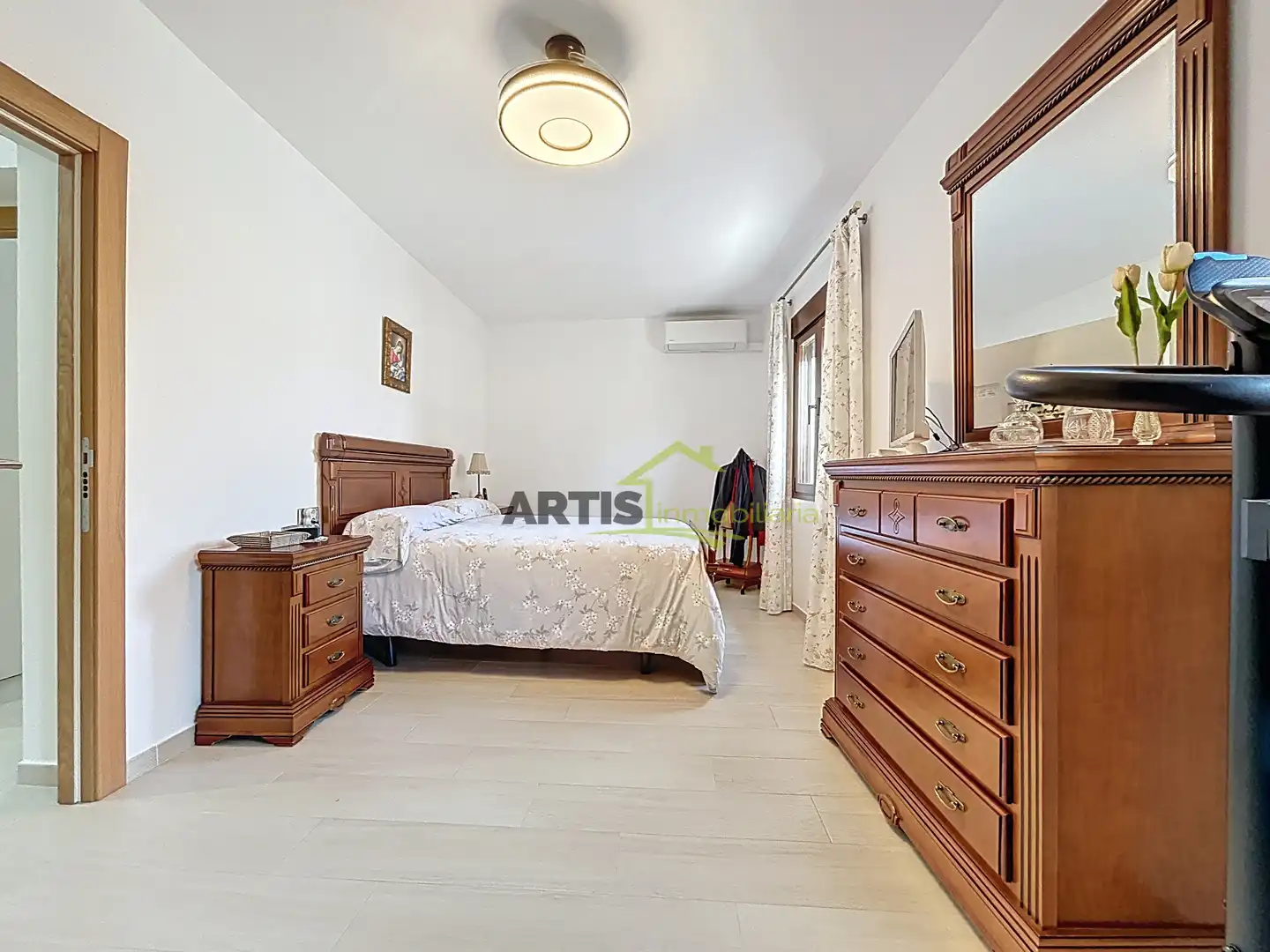 Dormitori de Casa o xalet en venda en Puente Genil amb Aire condicionat, Terrassa i Traster