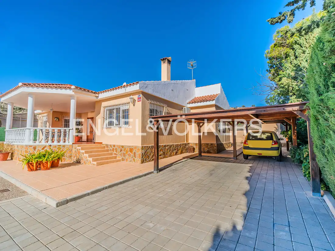 Vista exterior de Casa o chalet en venta en Mutxamel con Aire acondicionado, Calefacción y Jardín privado