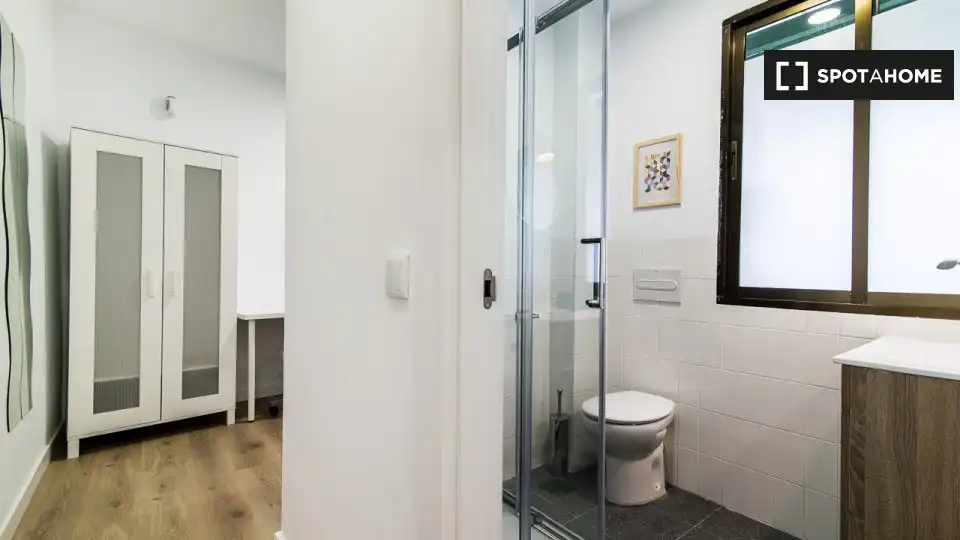 Room in Madrid, Madrid