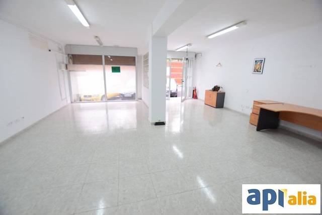 Local comercial en Alquiler en Peramàs