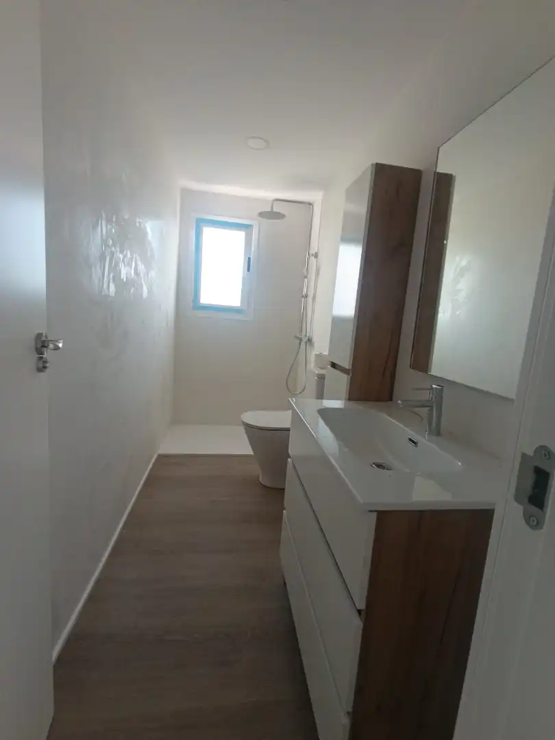 Bathroom of Flat for rent in Málaga  with Air Conditioner