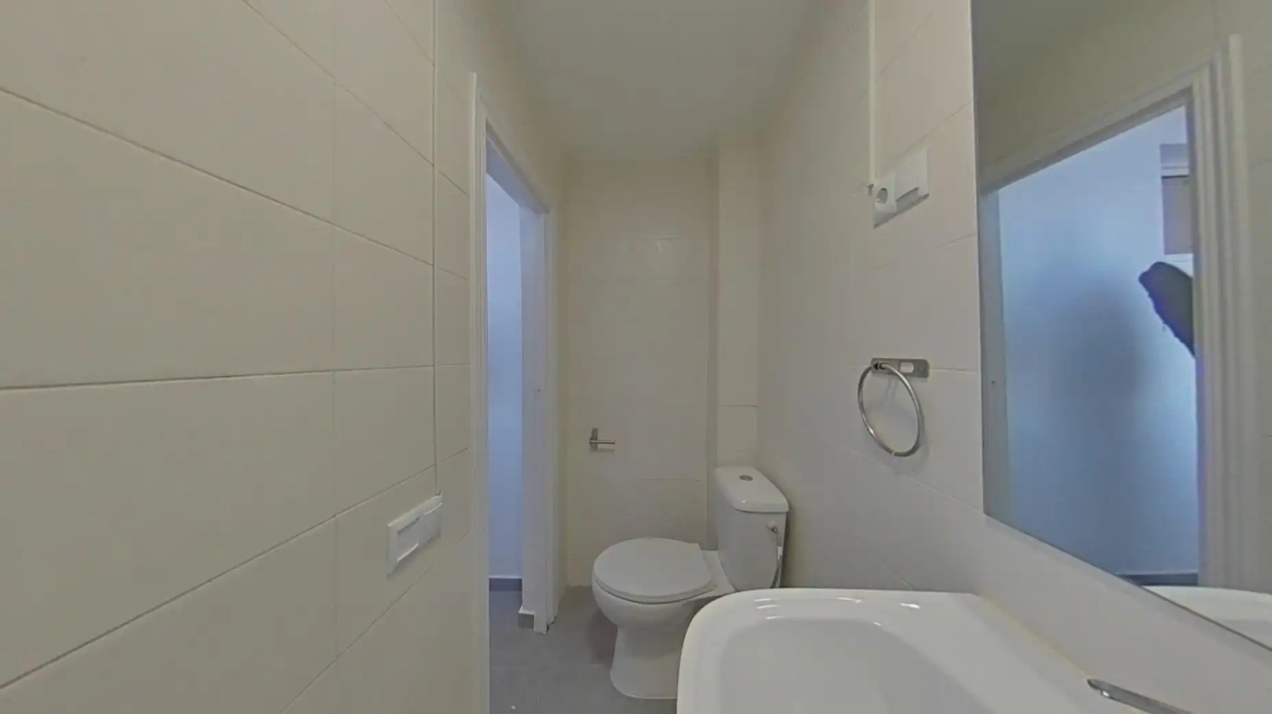 Badezimmer von Wohnung zum Verkauf in Badalona