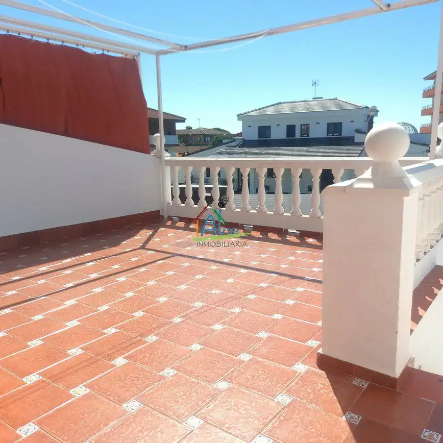 Terrassa de Casa adosada en venda en Almonte amb Aire condicionat, Calefacció i Terrassa
