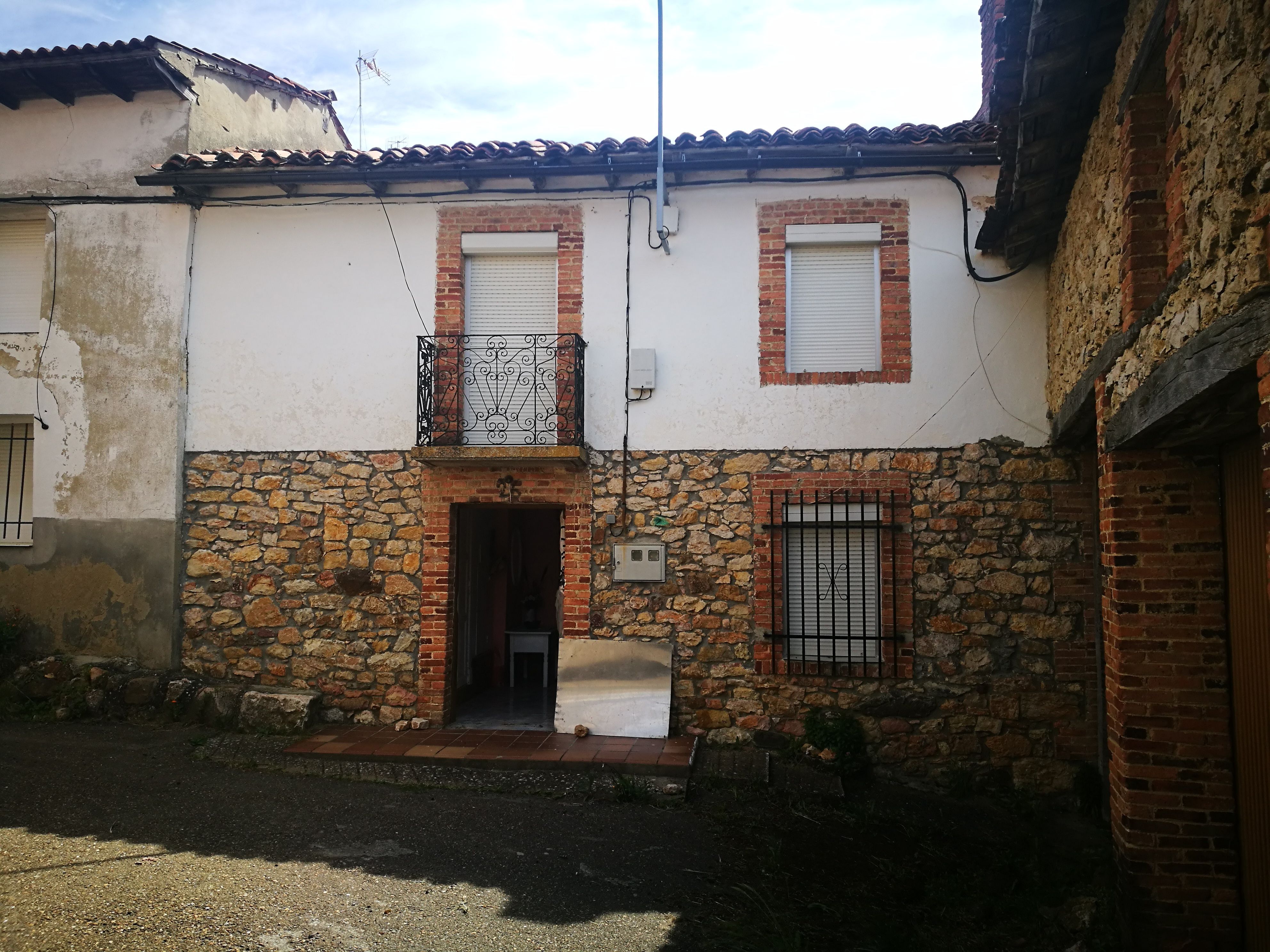 Vista exterior de Casa o xalet en venda en Prado de la Guzpeña