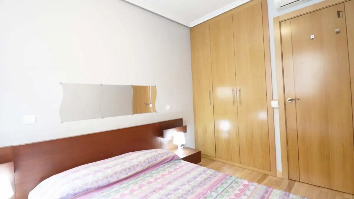Apartments for rent in Valdeacederas