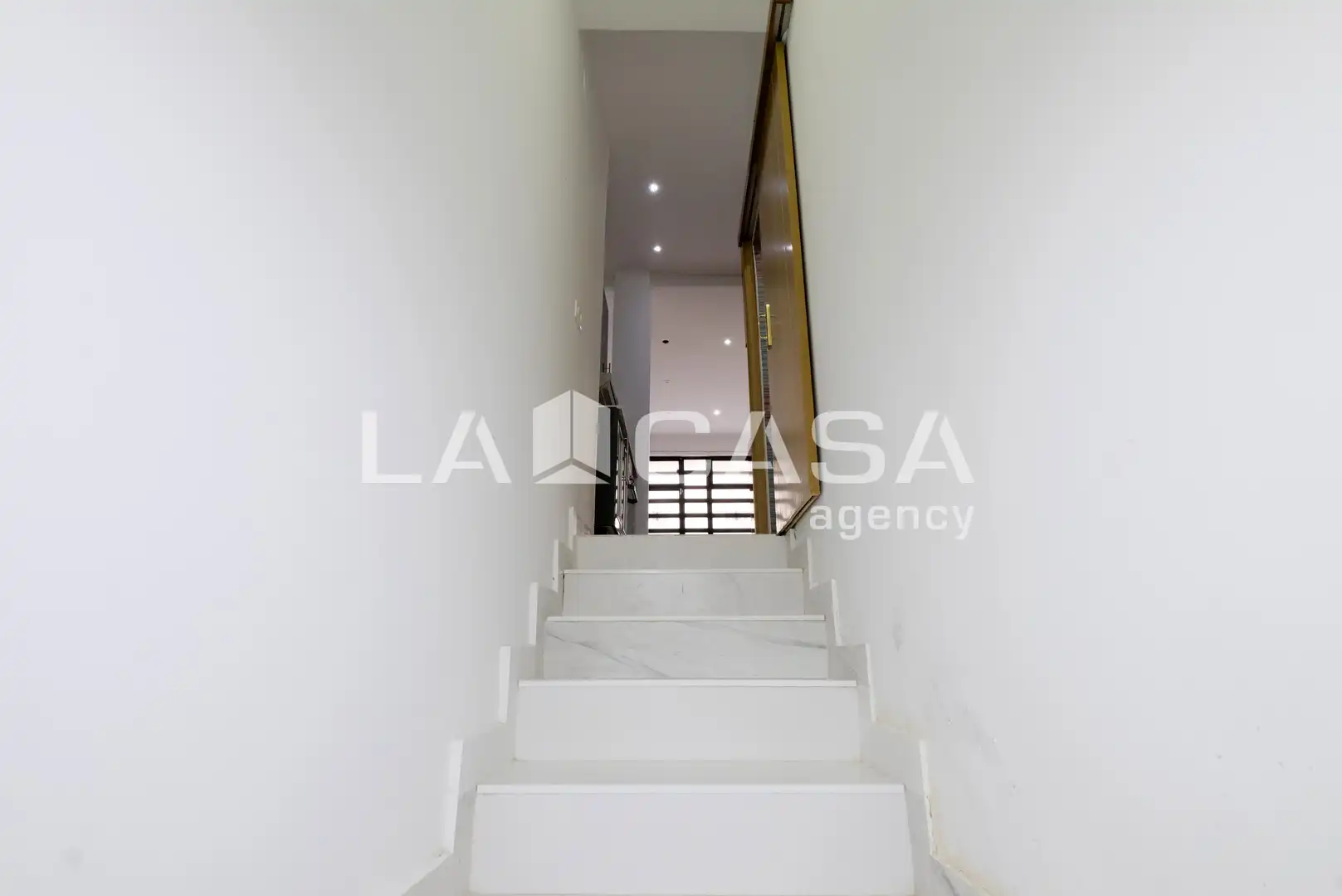 Local comercial en venda a Nou Barris, imagen 5