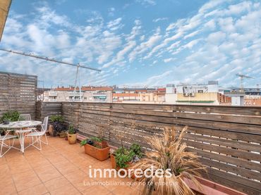 Ático con ascensor en venta en Carrer de Sants