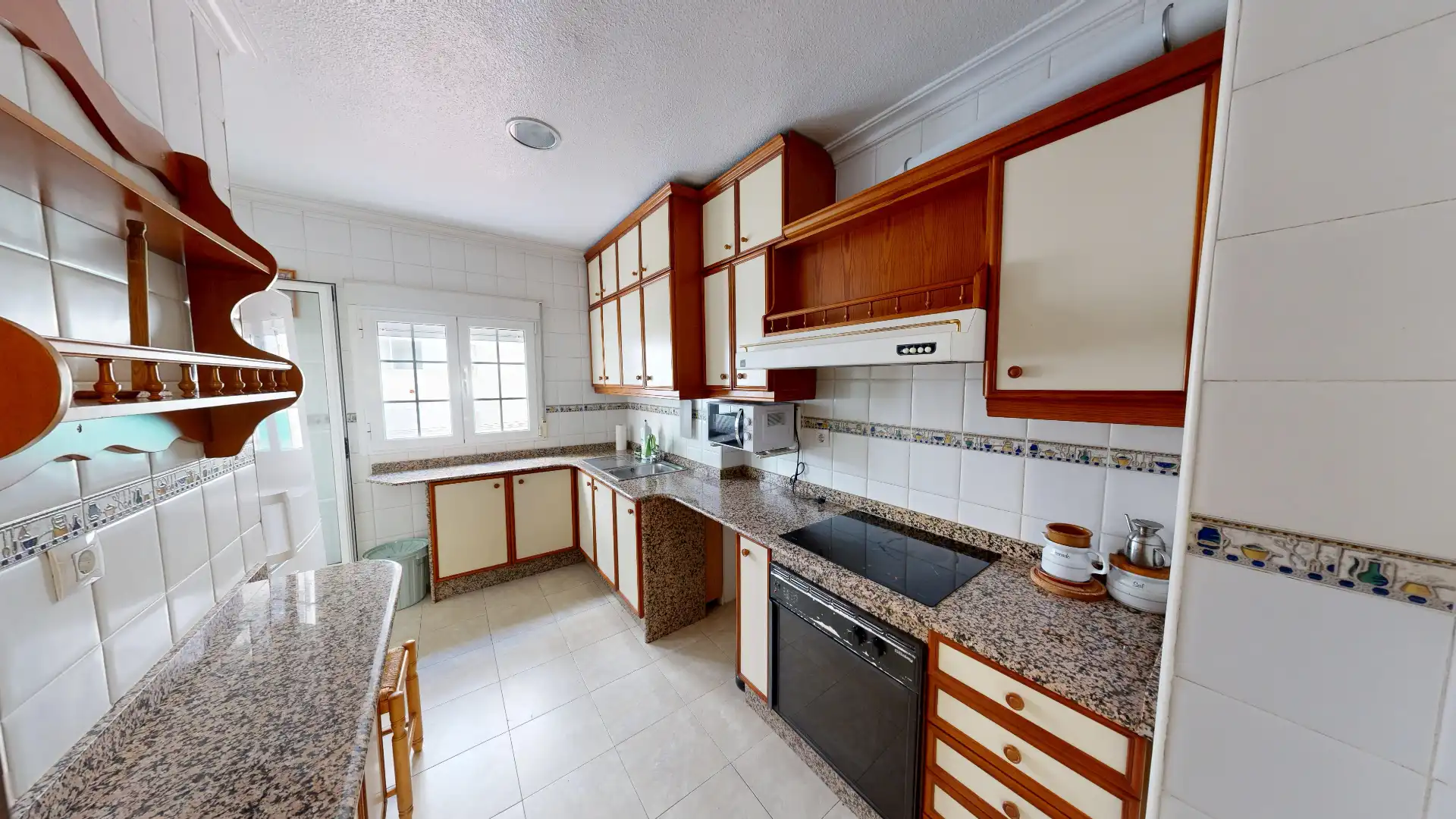Kitchen of Flat for sale in Albacete  with Air Conditioner, Heating and Furnished