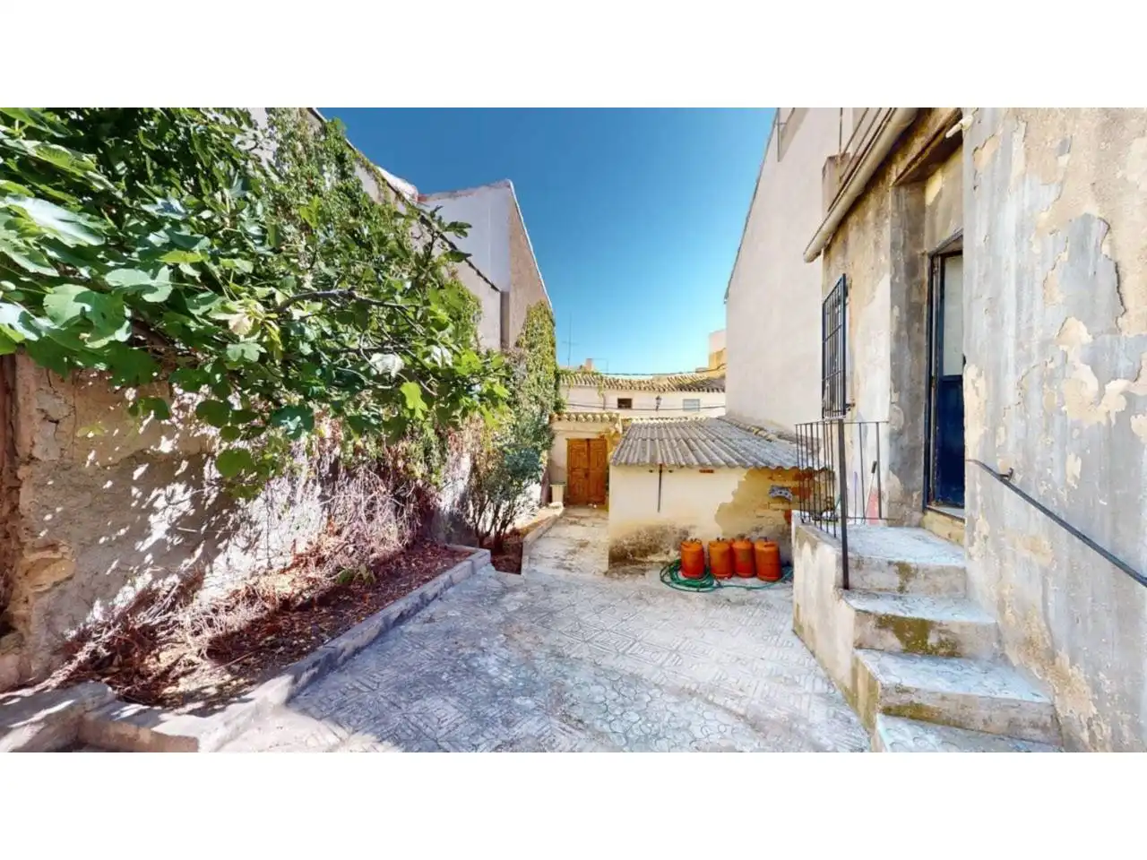 Vista exterior de Casa o xalet en venda en Caravaca de la Cruz amb Aire condicionat, Jardí privat i Terrassa