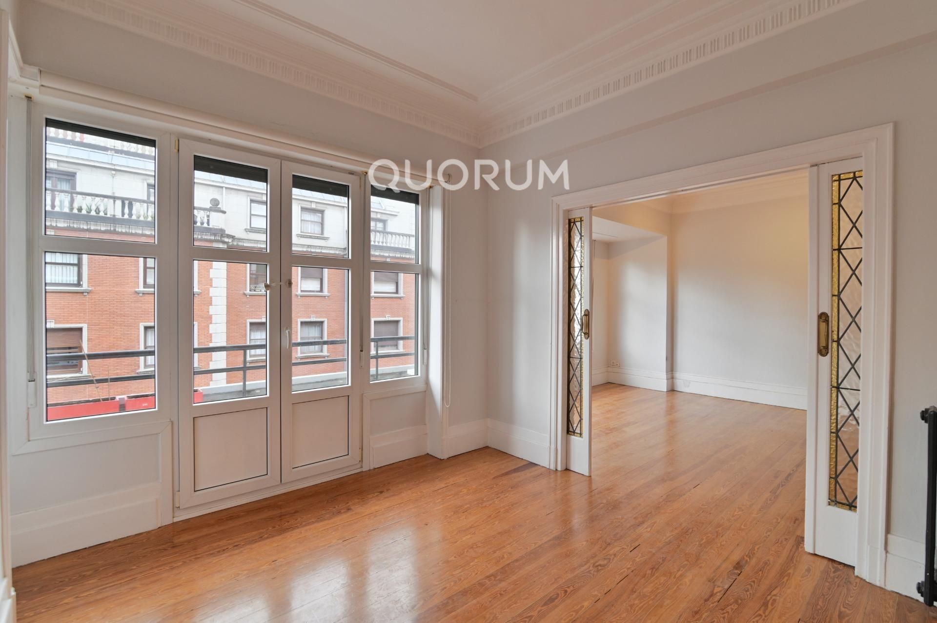 Bedroom of Flat for sale in Bilbao   with Heating, Terrace and Balcony