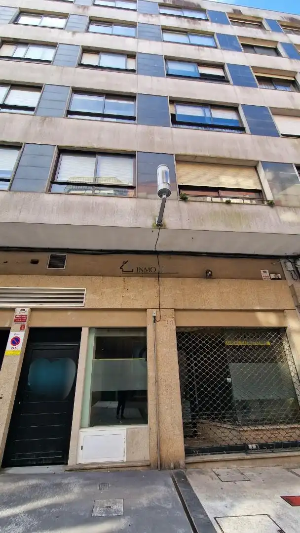 Business premises for sale in Zona de Plaza de Barcelos, imagen 3