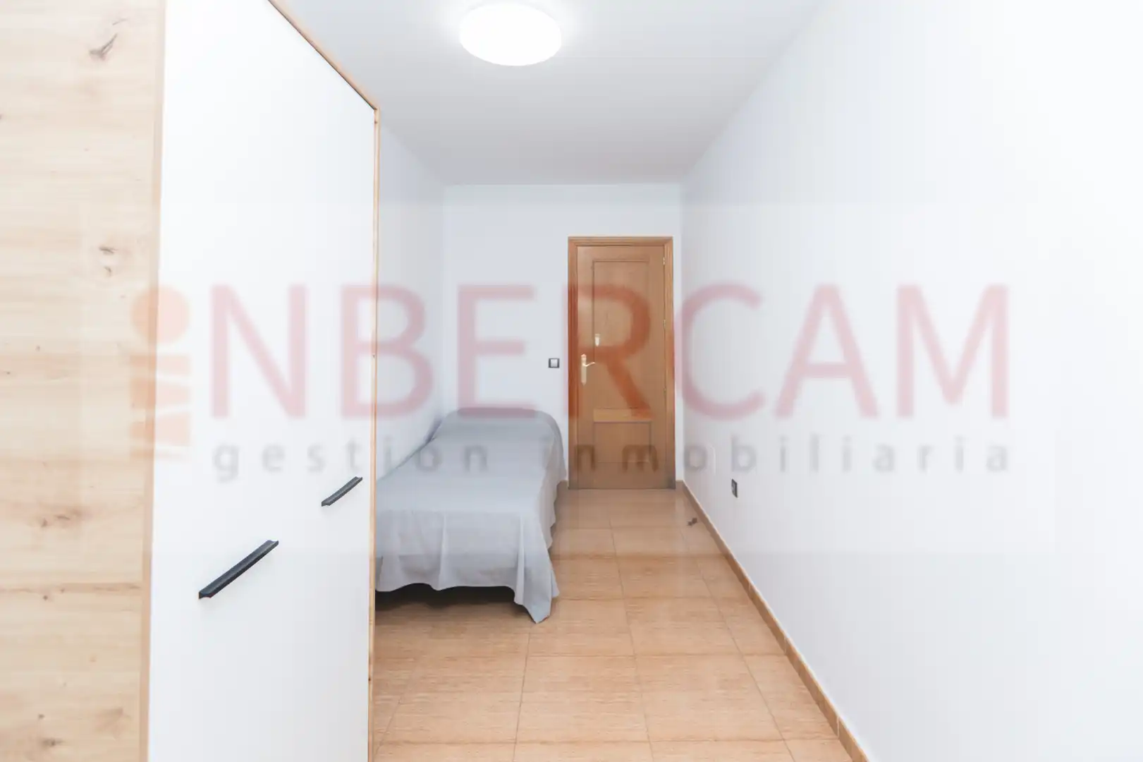 Habitación de Piso en venta en El Ejido con Amueblado y Balcón