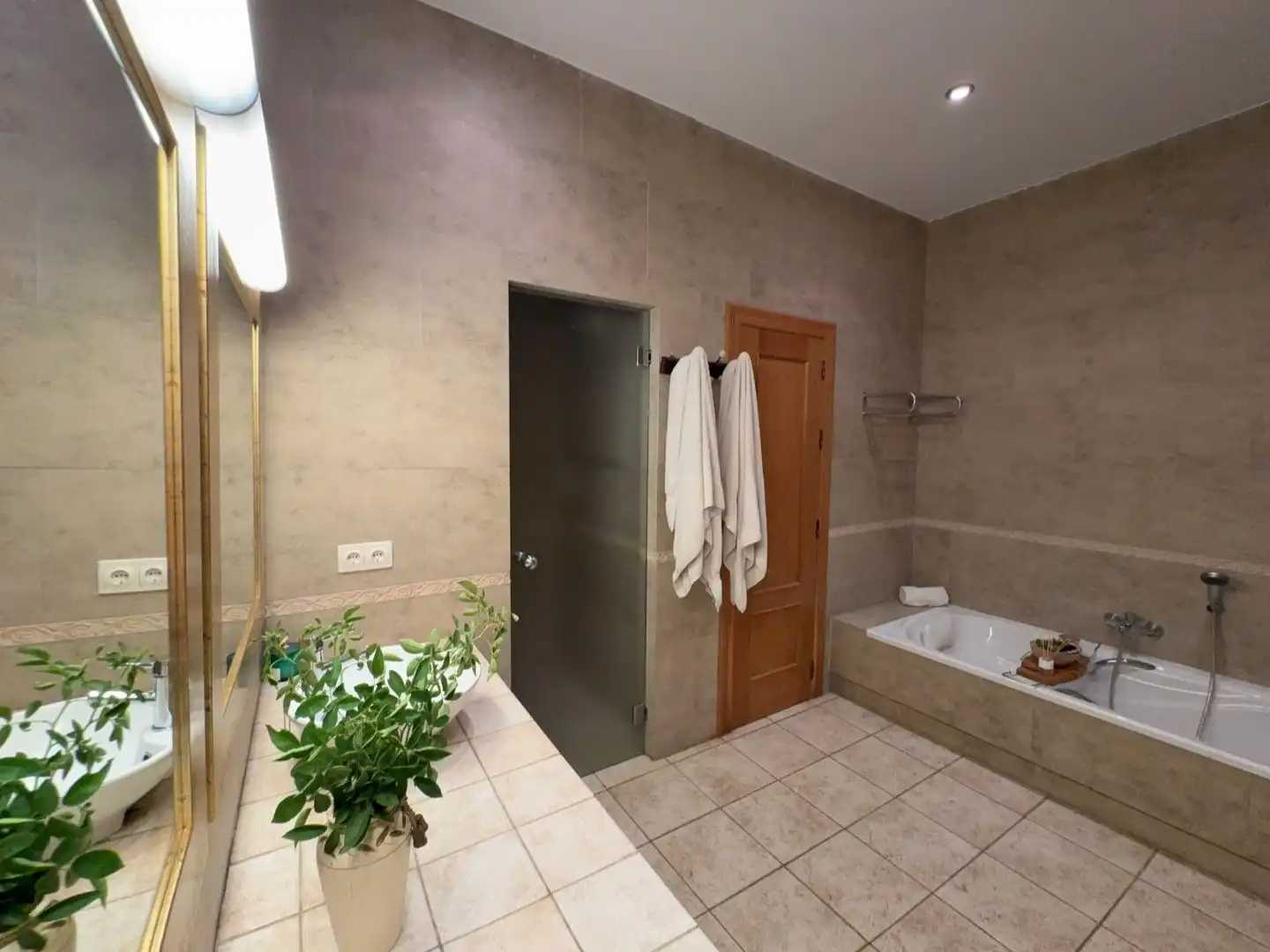 Bany de Casa o xalet en venda en Lorca amb Aire condicionat, Terrassa i Piscina