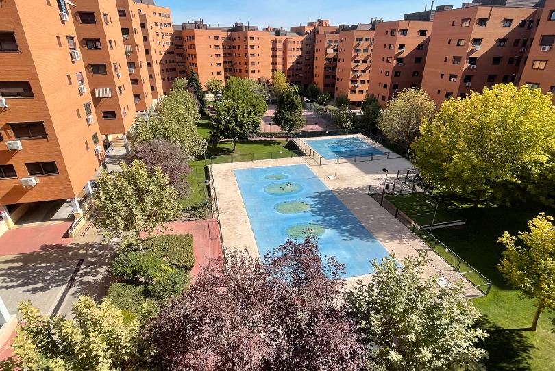Photo 1 of Flat for sale in Calle de la Dehesa de Vicalvaro, Valdebernardo - Valderribas, Madrid