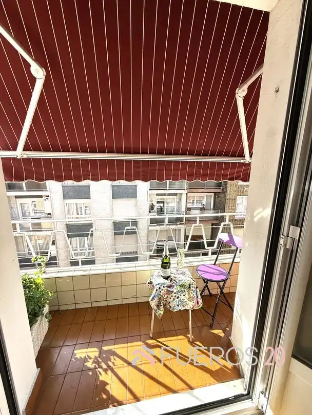 Terrassa de Pis en venda en Barakaldo  amb Calefacció, Terrassa i Moblat