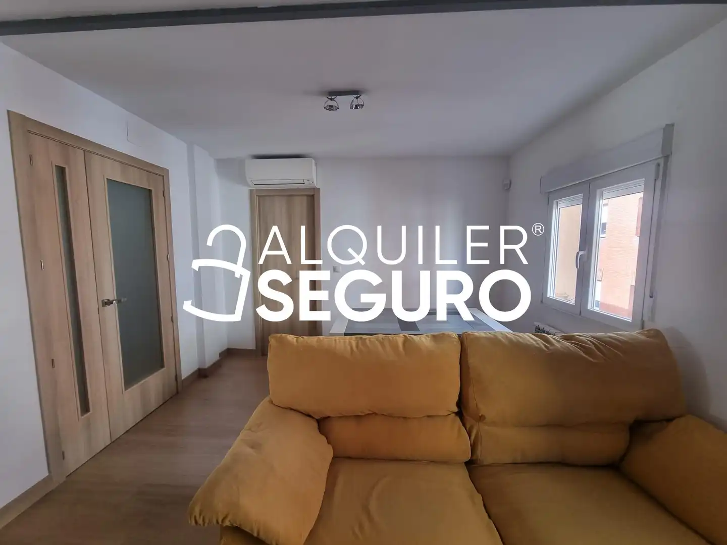Sala d'estar de Pis de lloguer en Madrid amb Aire condicionat, Calefacció i Moblat