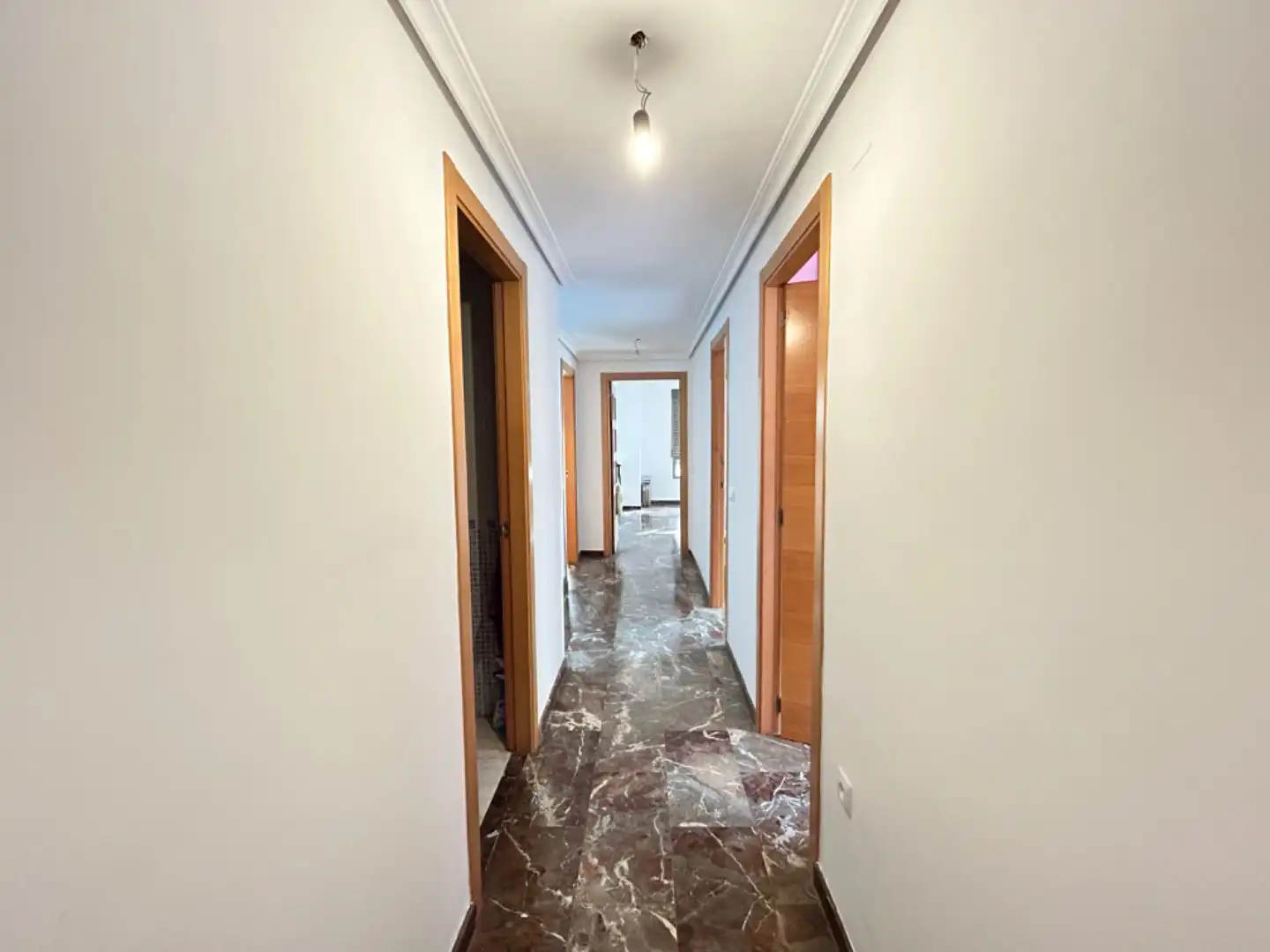 Wohnung zur Miete in Torrent mit Klimaanlage und Balkon