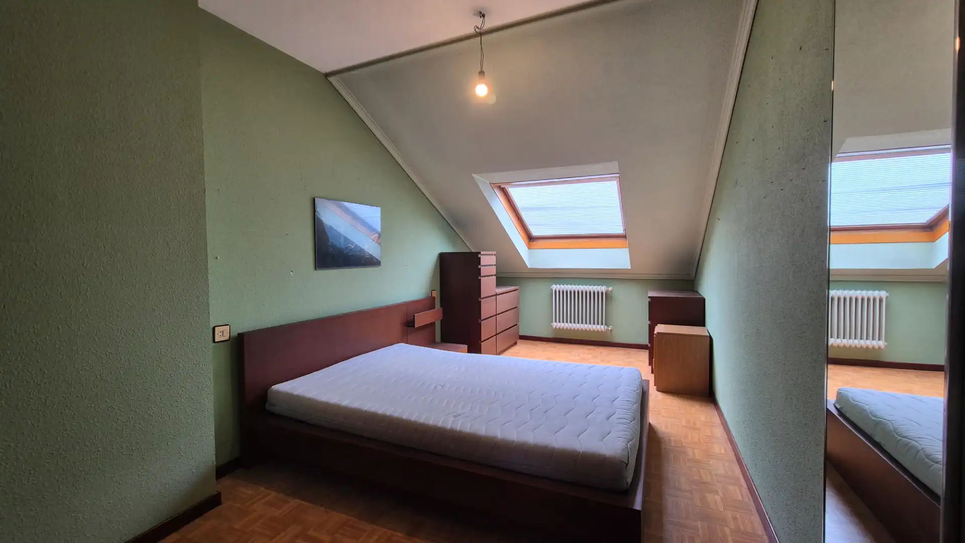Habitación de Dúplex en venta en Oviedo  con Calefacción, Parquet y Trastero