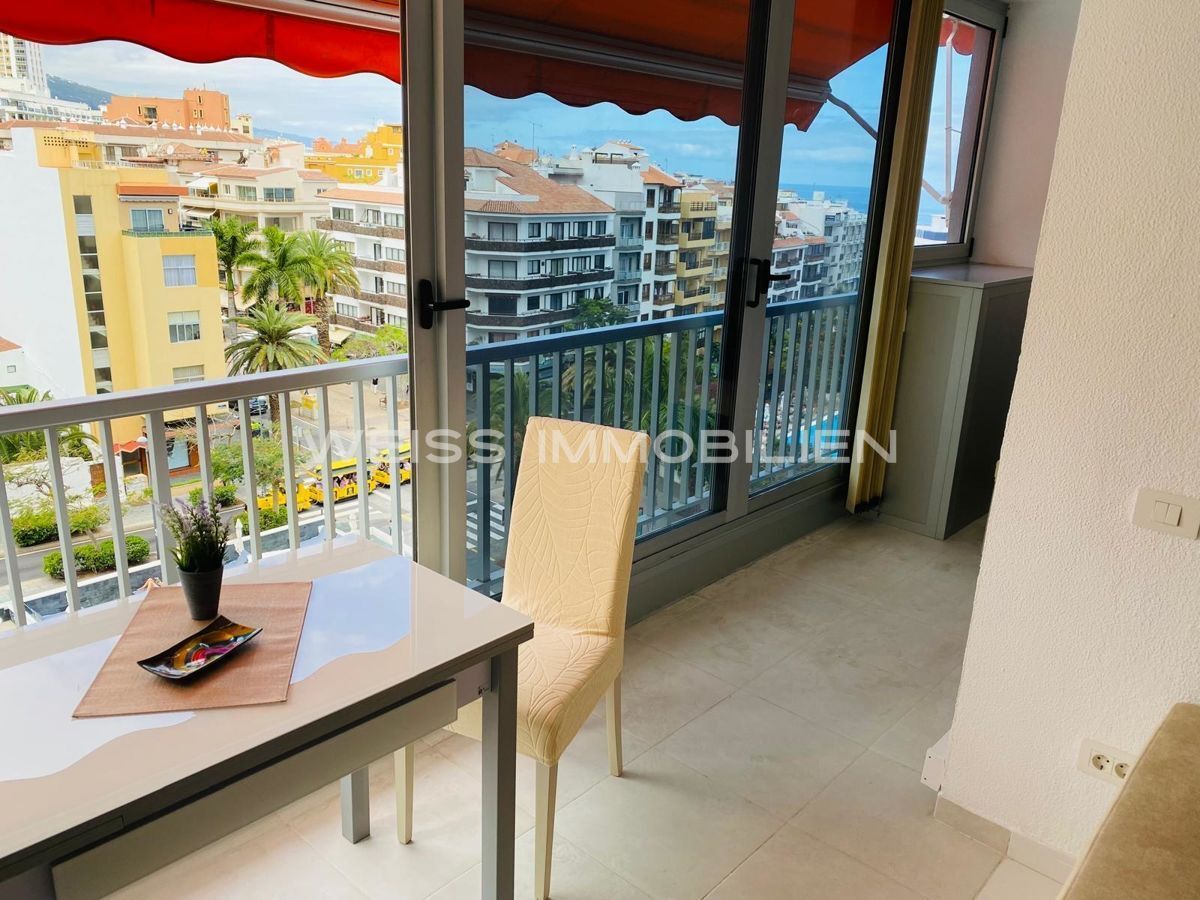 Vista exterior de Pis en venda en Puerto de la Cruz amb Aire condicionat i Balcó