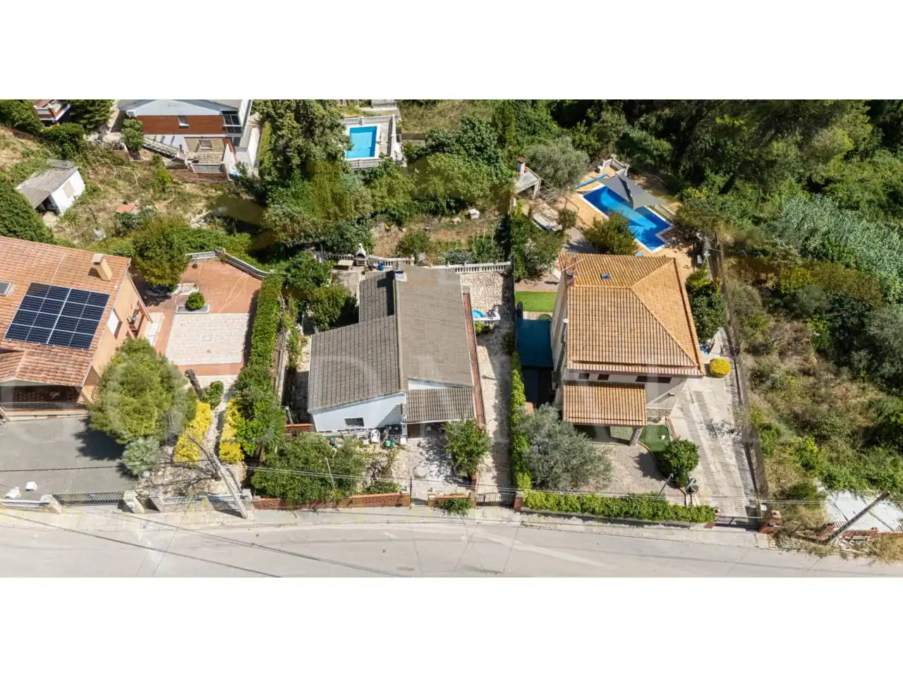 Vista exterior de Casa o xalet en venda en Corbera de Llobregat amb Calefacció, Jardí privat i Terrassa