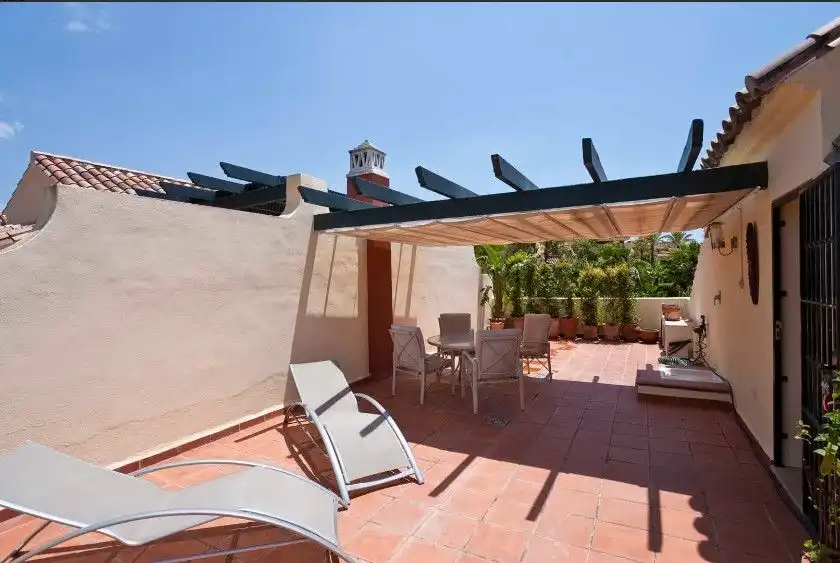 Terrassa de Casa o xalet de lloguer en Marbella amb Aire condicionat, Jardí privat i Terrassa