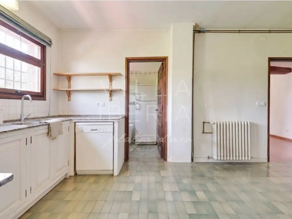 Cuina de Casa o xalet en venda en Santa Cristina d'Aro amb Calefacció, Jardí privat i Terrassa