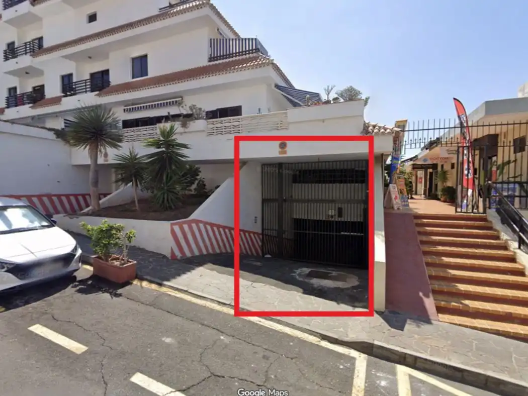 Exterior view of Garage for rent in Santiago del Teide