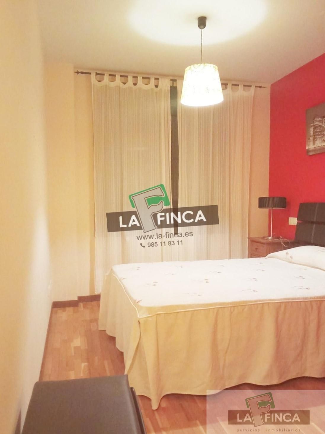 Dormitori de Pis en venda en Castrillón amb Calefacció, Terrassa i Traster