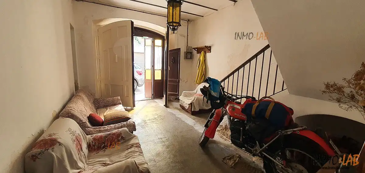 Adosado con terraza en venta en Carrer del Montseny, imagen 2