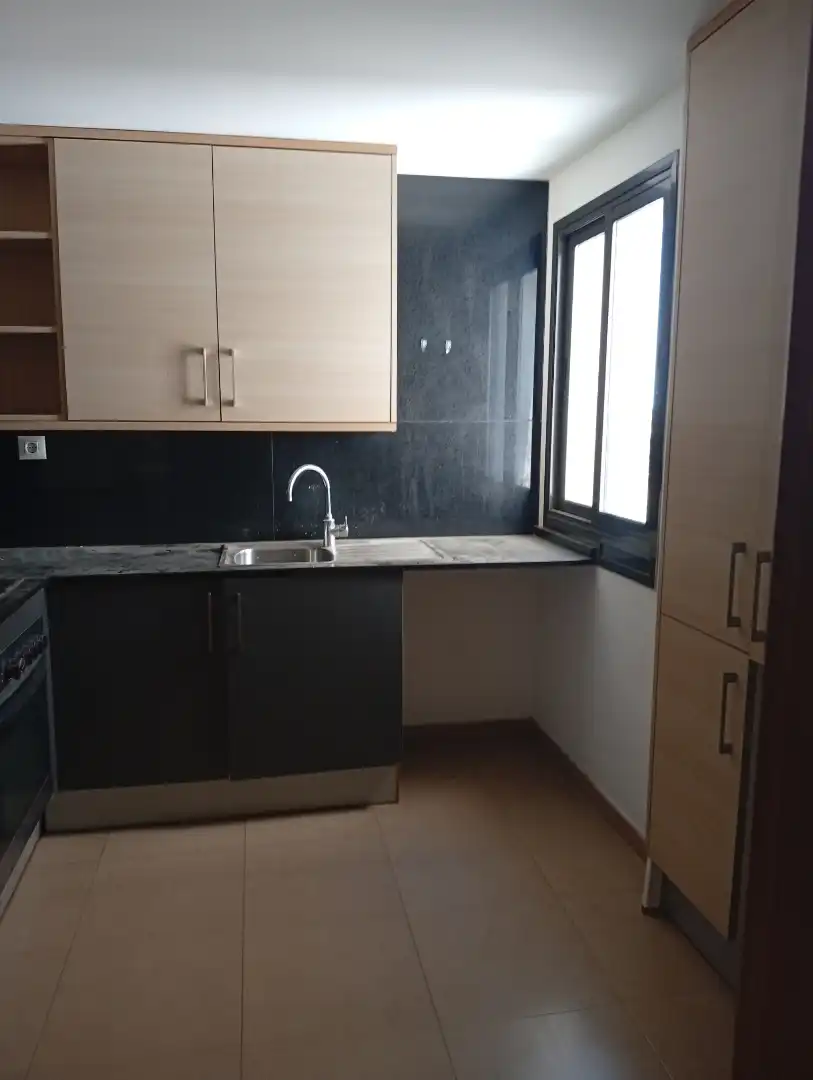Appartamento con terrazza in vendita a Carrer Marina, imagen 9
