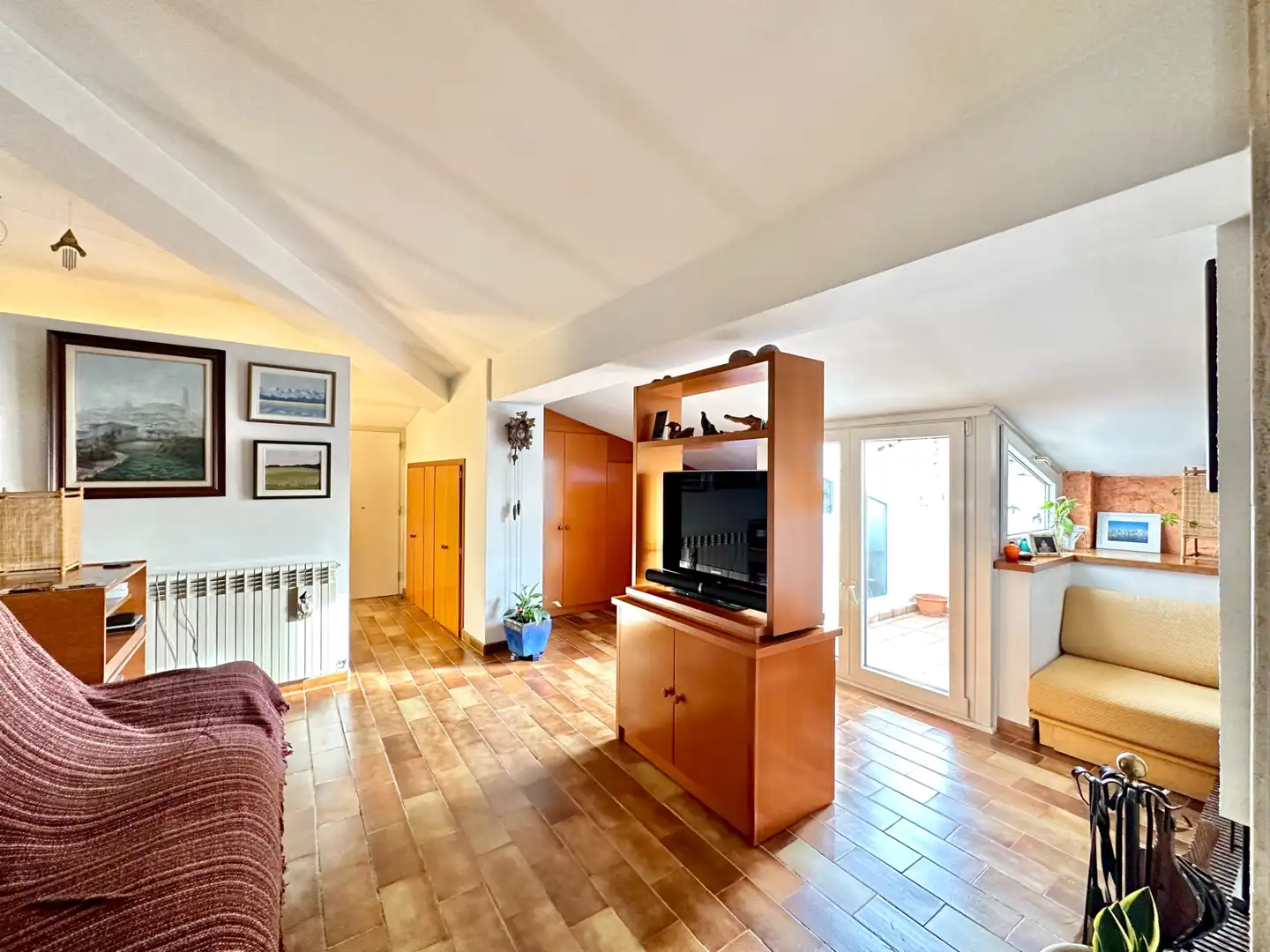 Sala de estar de Casa adosada en venta en Manlleu con Calefacción, Jardín privado y Trastero