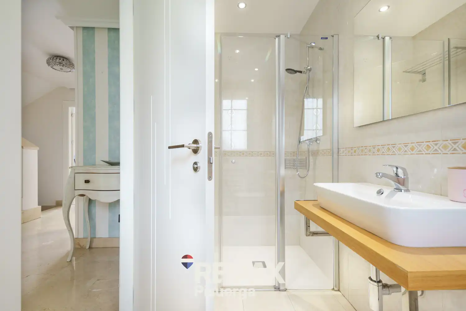 Villa mit Pool zum Verkauf in Calle José María Castilviejo 41, imagen 31