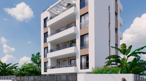Vivienda de diseño con 2 dormitorios, terraza, piscina y aparcamiento en Nueva Torrevieja, imatge 2