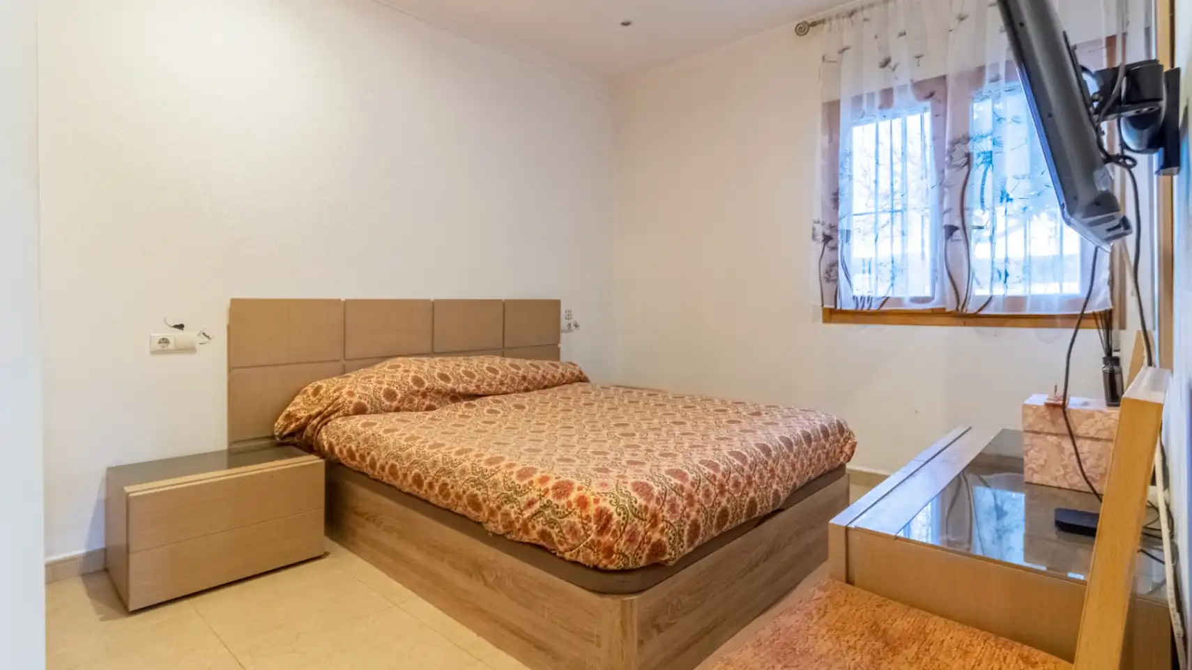 Habitación de Apartamento en venta en Dénia con Aire acondicionado, Calefacción y Jardín privado