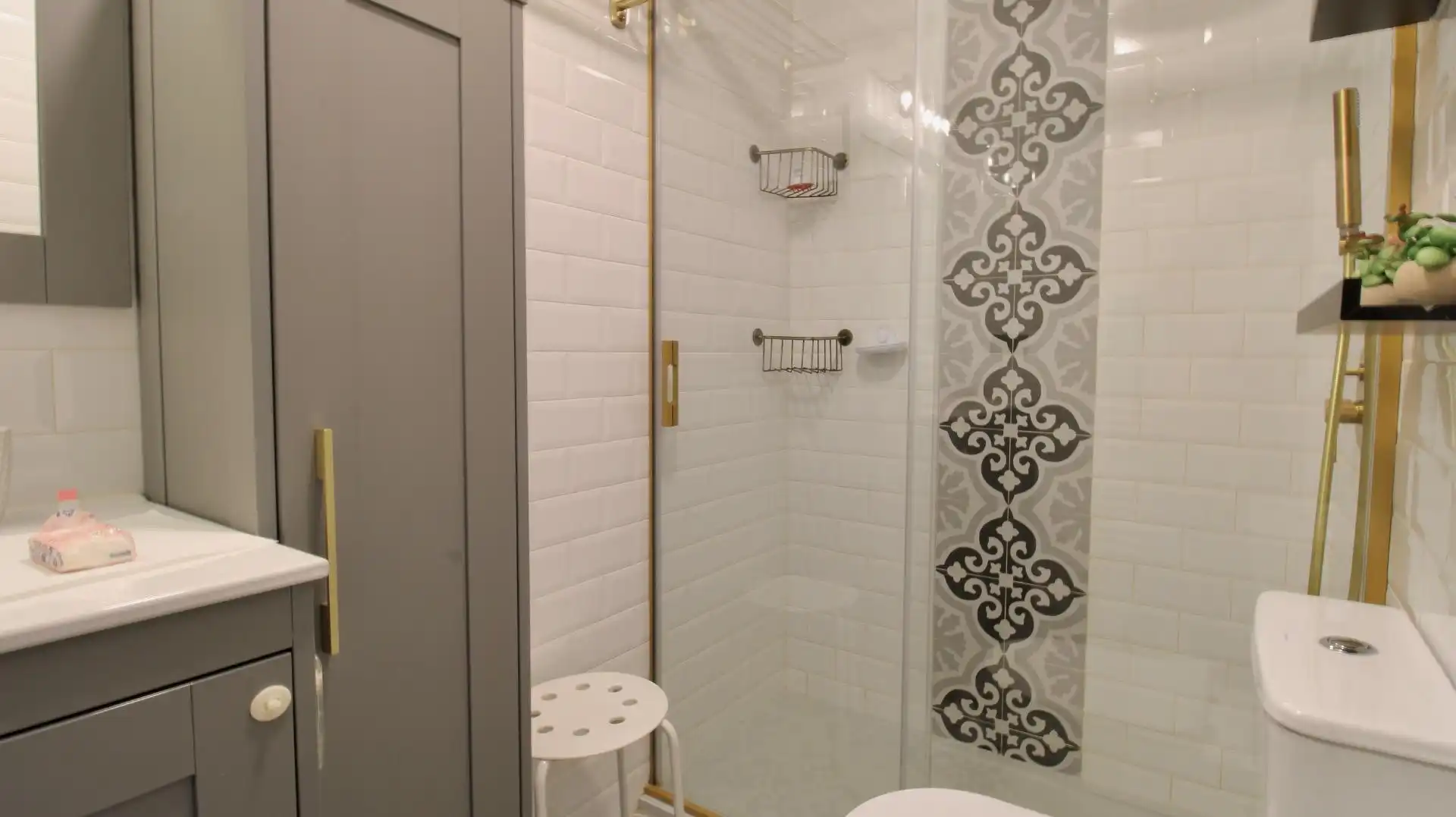 Bathroom of Ground floor for sale in Maracena  with Air Conditioner, Heating and Furnished