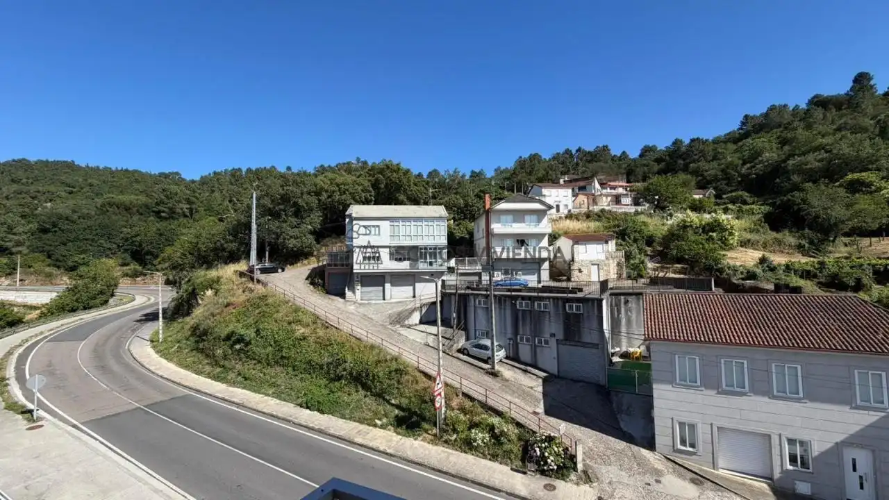 Vista exterior de Piso en venta en Ourense Capital  con Calefacción, Trastero y Balcón