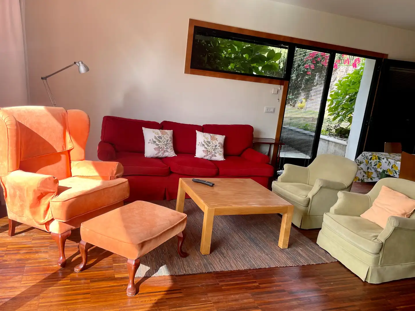 Sala de estar de Casa o chalet de alquiler en Cangas  con Jardín privado, Parquet y Terraza